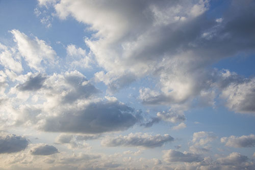 フリー写真素材223「たくさんの白い雲」