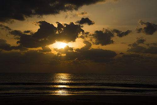 フリー写真素材234「夕日と海岸」