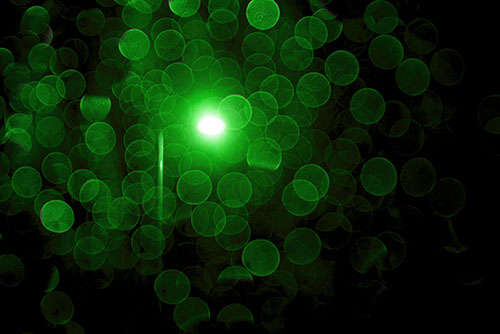 フリー写真素材291「背の高い街灯（緑色）」